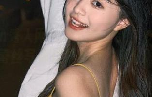 Xiuren秀人网 – 不怕你们笑！汐汐爱吃草莓蕾丝写真资源合集，随性而真实