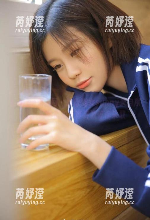 Xiuren秀人网-盼盼龙女sunny Xiuren秀人网 - 盼盼龙女sunny亲自献上,她的自拍写真资源等你来取