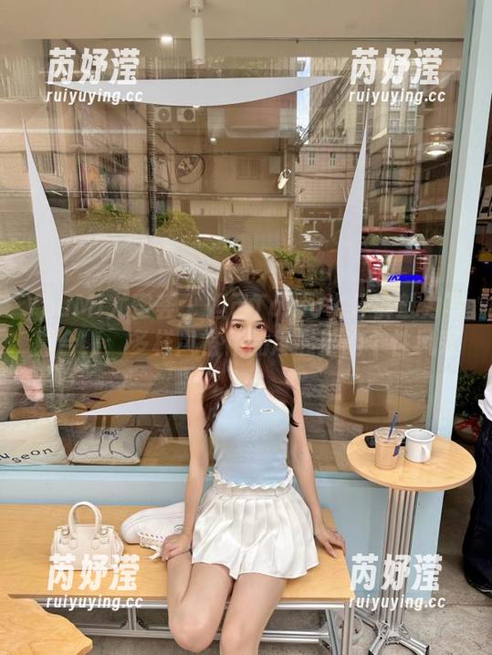 YouMi尤蜜荟-妲己Toxic YouMi尤蜜荟 - 妲己Toxic牛仔裤魅力写真合集:多样风格作品尽显她的个性风采