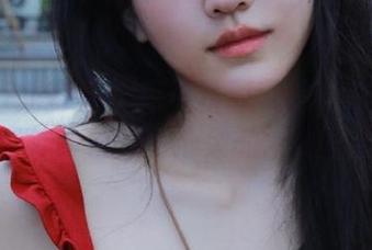YouMi尤蜜荟 – 免费获取谭小灵白色写真，体验视觉与心灵的双重享受