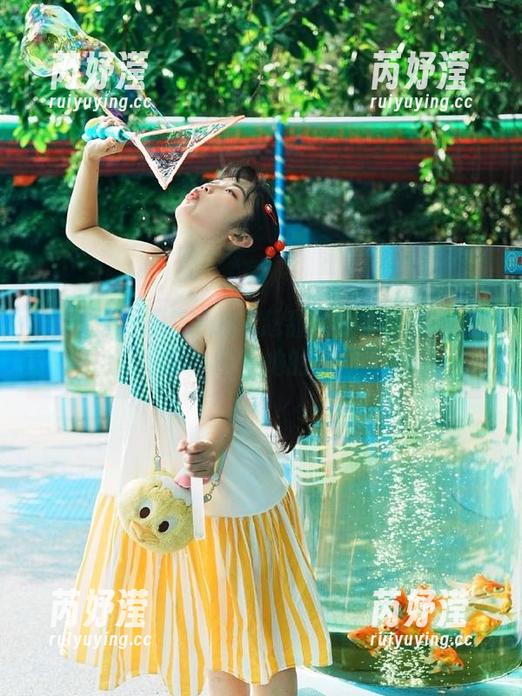 微密圈 - 探索YuYu超甜丫女神所有作品的图包，感受她的甜蜜气息