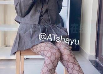 精选at鲨鱼的拉姆作品，在线查看这些令人惊叹的图片