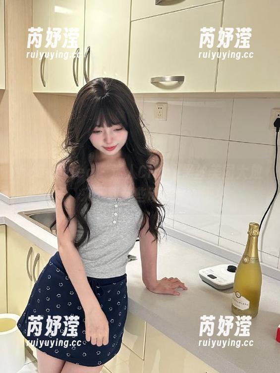 beautyleg-Cindy beautyleg - 迷人Cindy黑丝美图大放送,来下载这些动人瞬间吧!