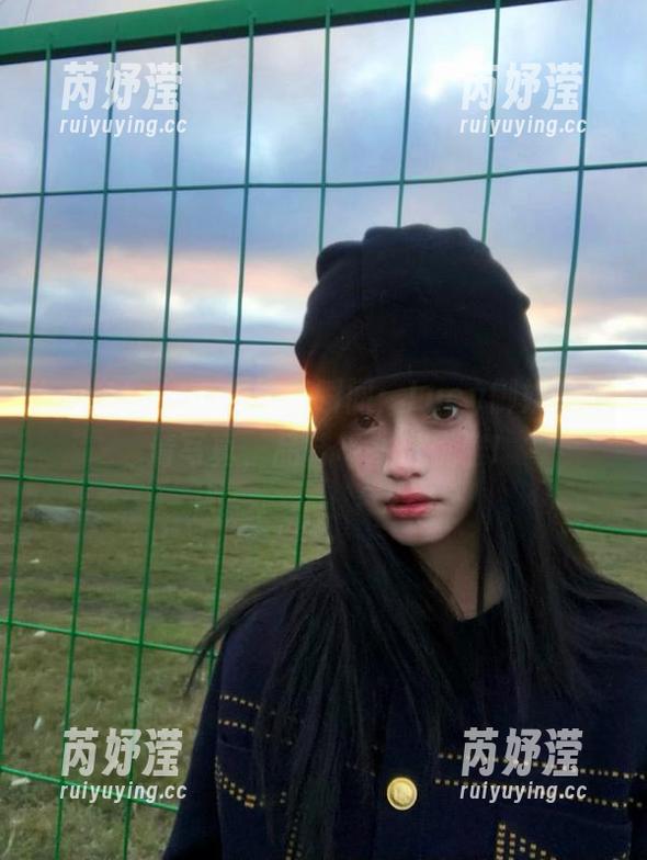 beautyleg - 绝美瞬间：Lucy御姐的高清写真，品味每一份优雅!