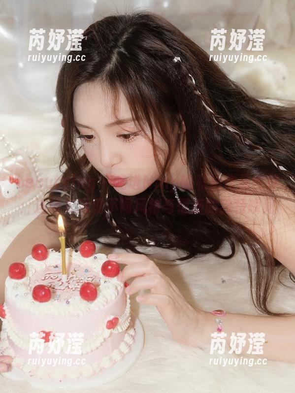 beautyleg - 走进Ning的私拍作品世界：连体衣展现不同风格与情感的独特瞬间