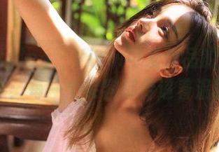 beautyleg – Vicni可爱作品的原图分享：每一个笑容都传递着温暖