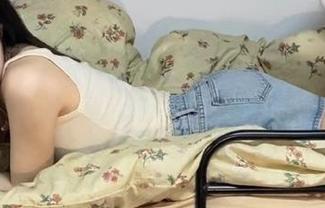 beautyleg – Yen私拍灰丝图包：自嘲成了我最好的创作灵感
