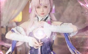 极致视觉享受：coser衣衣妹妹精选写真作品资源合集分享
