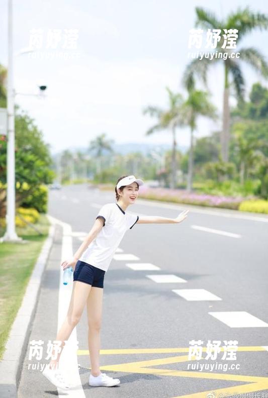 pans - 夏涵可爱写真系列：每一面都透露出清新的气息，尽情下载！