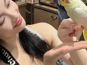 pans – 来探秘樱桃的美脚全套写真，免费下载不过如此简单