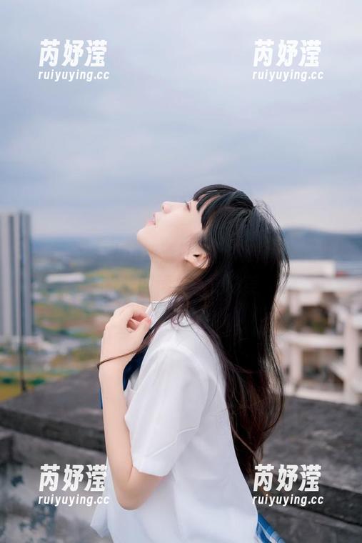 usejan蓝蓝 精选“usejan蓝蓝御姐”的原图,揭秘她的时尚与个性之美