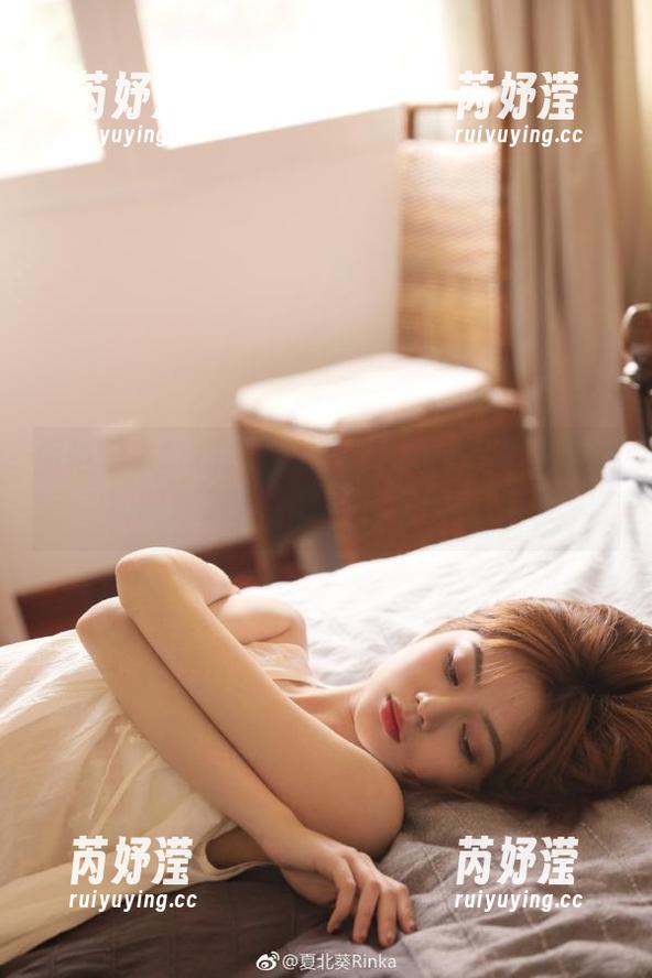 丽柜-AMY 丽柜 - AMY短裙写真——无圣光再现独特的时尚魅力,展现真实的自己!