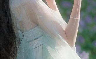 丽柜 – 伊园连衣裙写真大放送，精彩图片更新等你来探索！