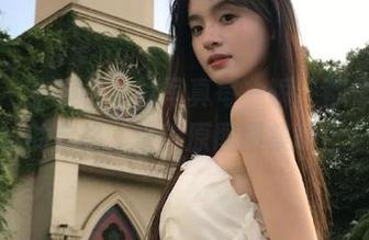 丽柜 – 小爽白衬衫写真每一瞬，都是甜蜜的定格，快看原图图集吧！