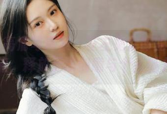 丽柜 – 高清写真集：左左兔女郎的艺术之旅，释放无限创意与个人魅力