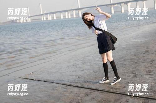丽柜 - 心心的视觉故事：观察她的每一套装合集之美！