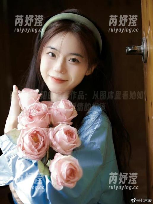 丽柜-阳阳 丽柜 - 阳阳的写真作品:从图库里看她如何挣脱爱情的枷锁