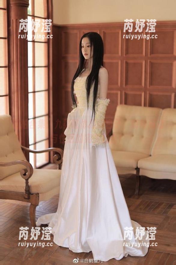 私拍合集：九柒喵体操服白子，解锁运动与性感的完美融合！