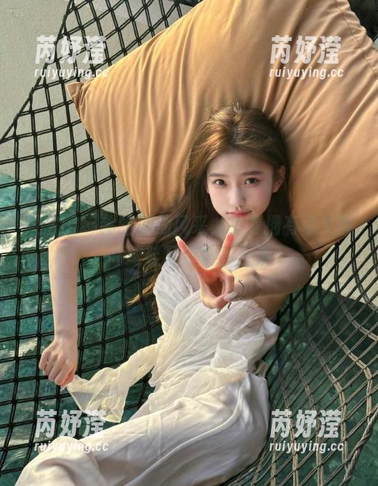 你文茜 微密圈 - 体验翩翩风采,免费拥有你文茜高跟鞋写真精彩合集