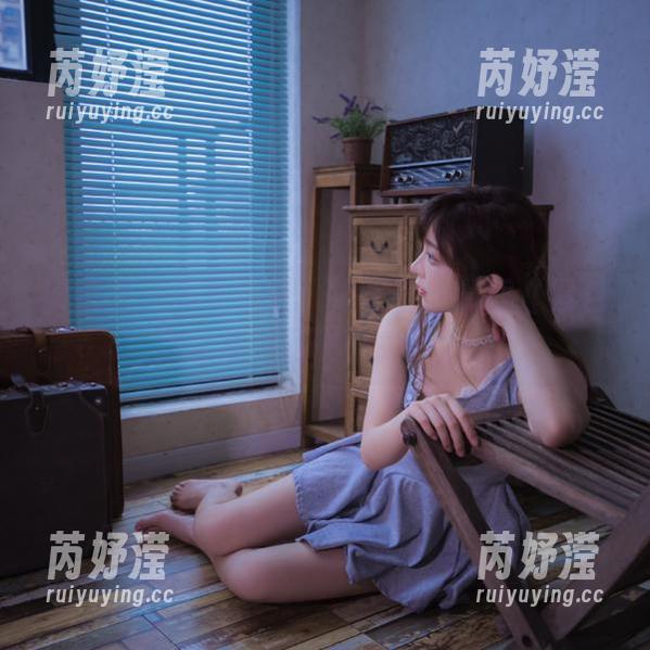 微密圈 - 不容错过！保守的二舅妈《紧包蜜腿》作品现已免费下载