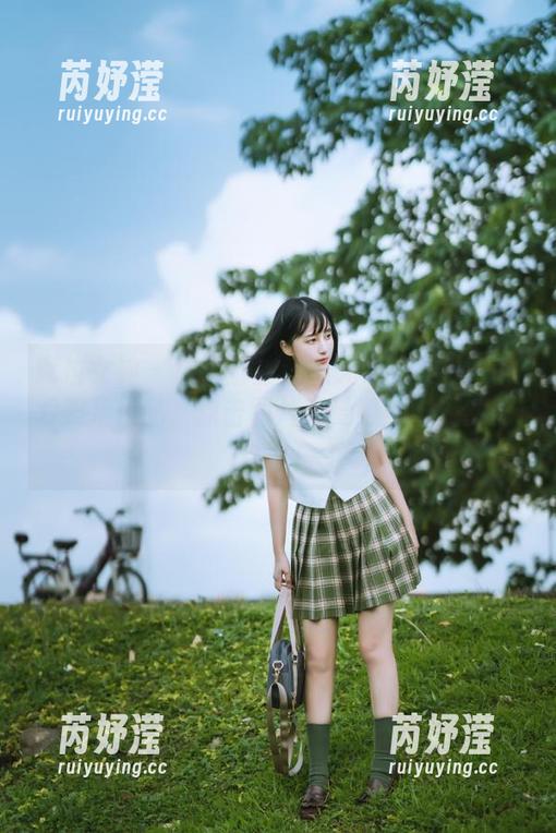 克拉女神-YOYO 克拉女神 - 观看那些让人无法抗拒的YOYO美足作品,点击图片感受唯美与现实的结合!