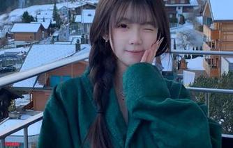 克拉女神 – 免费人成！雅楠护士原图壁纸，快来让你的桌面高能上线！