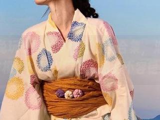 精选兔玩映画的小性感原图合集，汇聚了多位模特的迷人瞬间，绝对不容错过！