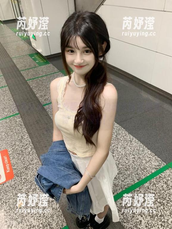 兔玩映画 想要全套玛修校服写真?兔玩映画提供免费下载服务!