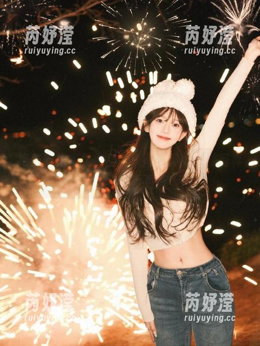 绝美新作上线，兔玩映画小黄帽女孩写真合集全面更新