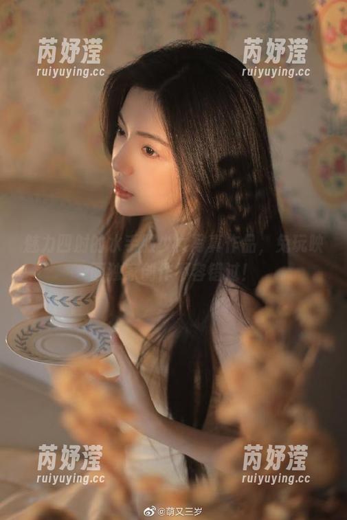 魅力四射的水手服少女写真作品，兔玩映画独家创作不容错过！
