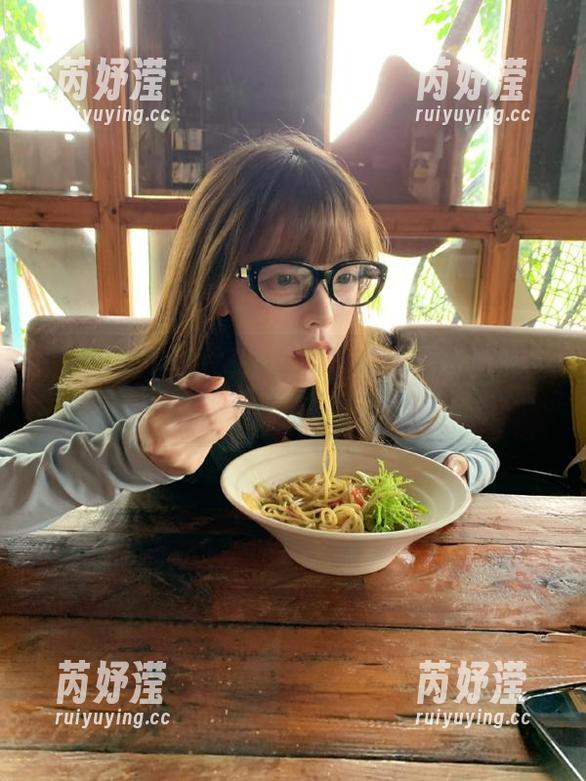 初夏女神 - 双双双马尾大揭晓，福利图片集锦准备好让你心动不已