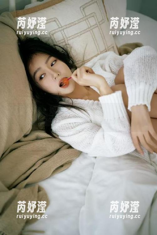 初夏女神-点点 初夏女神 - 如梦如幻的点点海边:原图与壁纸让你的桌面焕然一新