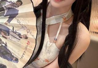 抓住春天的气息，叉子宝宝甜美睡衣写真原图闪亮登场
