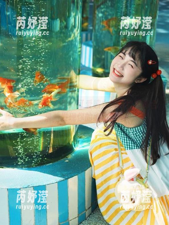 喵写真最新力作：可爱熊女孩白丝写真合集，发现你的心动瞬间