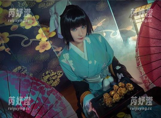 探索在下萝莉控ii的居家日常：无圣光美图尽显生活气息