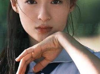 壹吻映画 – 笑笑最新万圣节写真分享，快来看看她是如何玩转鬼怪主题的！