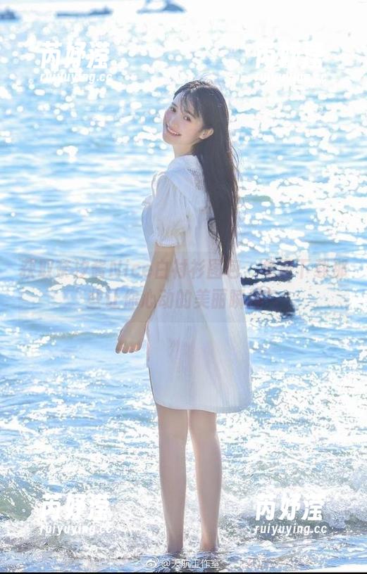奈汐酱Nice 获取奈汐酱Nice白衬衫图包,免费下载那些让你心动的美丽瞬间!