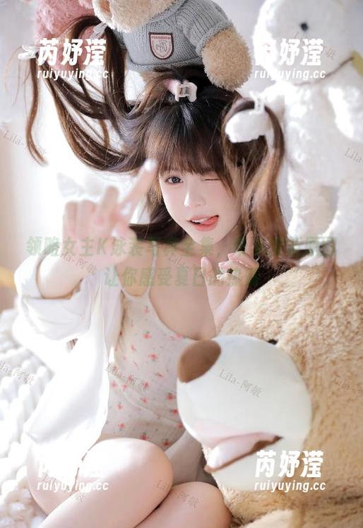 领略女主K泳装写真全集，带来清新原图让你感受夏日的热情