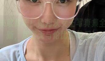 一起来欣赏吧！如月灰女王写真集全新更新，尽显无与伦比的风采！