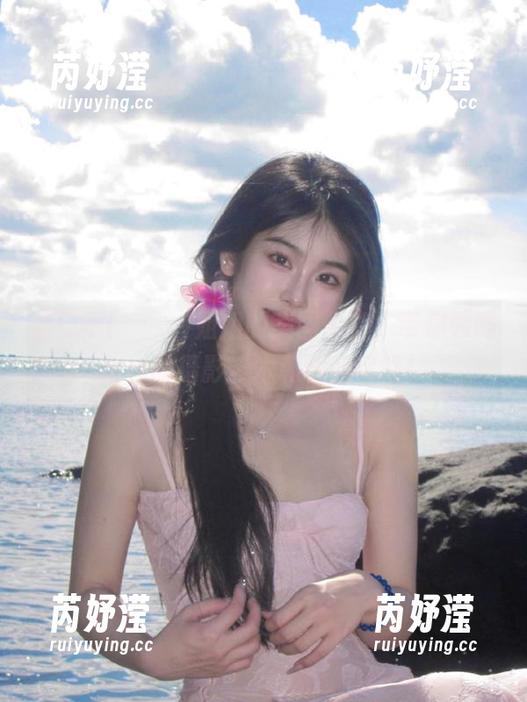姜仁卿(강인경)姐姐的美图分享，带你领略别样的摄影艺术和创意风格！