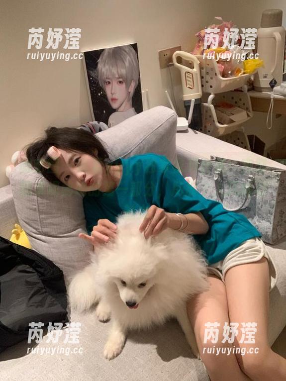微密圈 - 婉柔yyyy独家视频合集：完整图集揭秘她的第一部分，尽展个人风格与魅力。