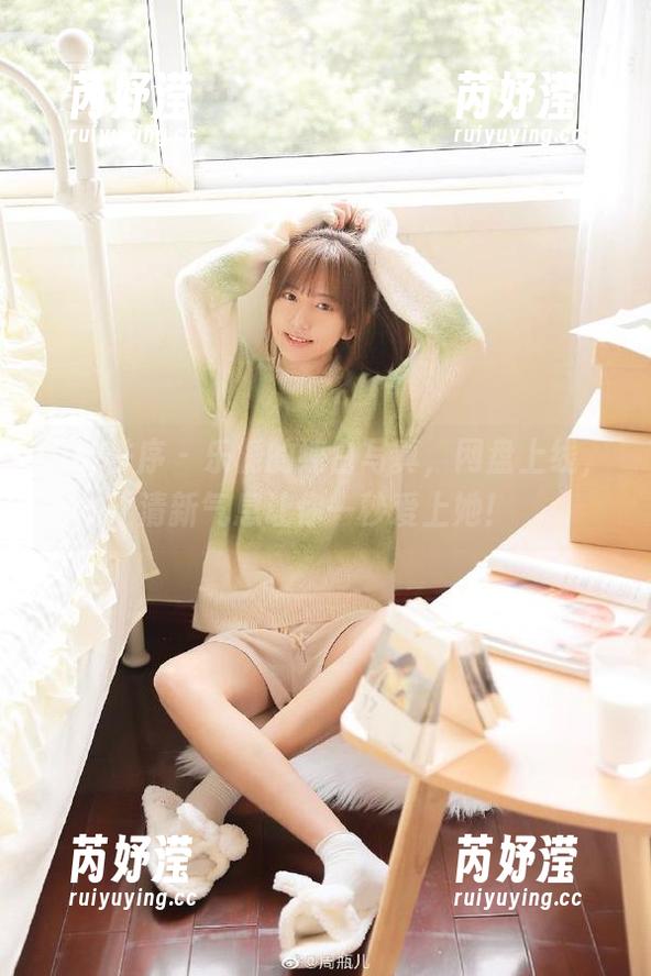 少女秩序 - 乐栀的纯白写真，网盘上线，清新气息让你一秒爱上她！