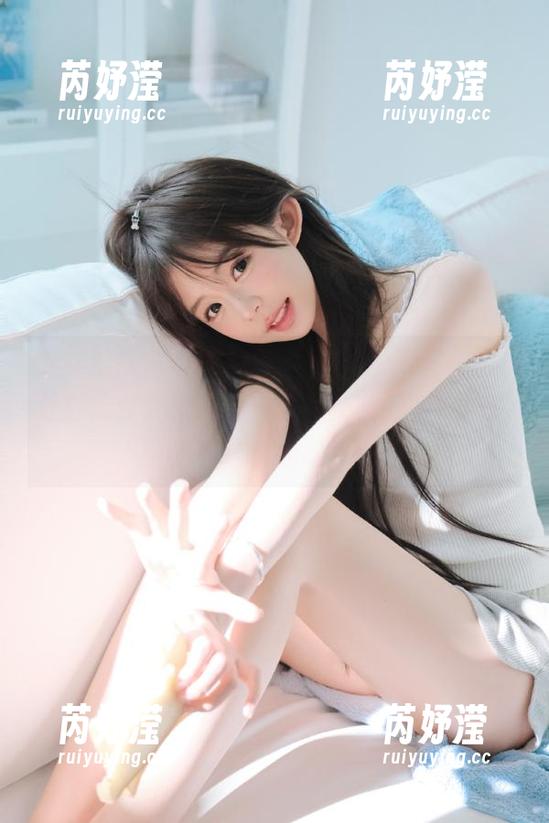 少女秩序 - 小葵温柔写真再次更新，原图让你欣赏到她的每一个细腻瞬间，快来感受这份温暖！