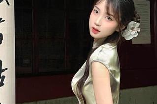 少女秩序最新福利：白丝格子裙作品，尽显青春活力与魅力！
