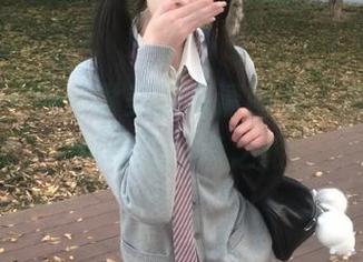 尤果网 – 乔依琳美腿高清图集，演绎不同风格的时尚之旅