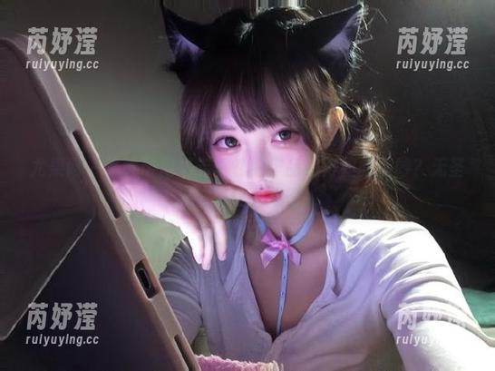 尤果网 - 是谁帮周妍希将礼服作品拍得如此精妙？无圣光效果让人神往！