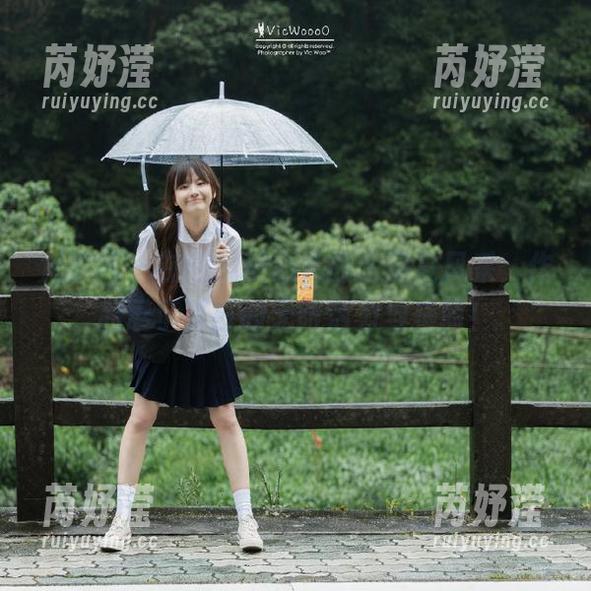 尤果网-心儿 尤果网 - 在线发现心儿的比基尼风采,作品展示夏日的无限活力与美丽!