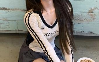 尤果网 – 不可错过的最新资源，朱赢少女写真风格大揭秘！