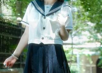 尤果网 – 感受李易童白色写真中的美图魅力，熏染每一个心灵