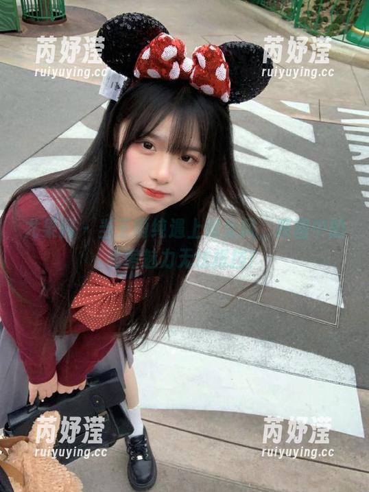 尤果网 - 当王雨纯遇上修女风，原图中的私房魅力无法抵挡！